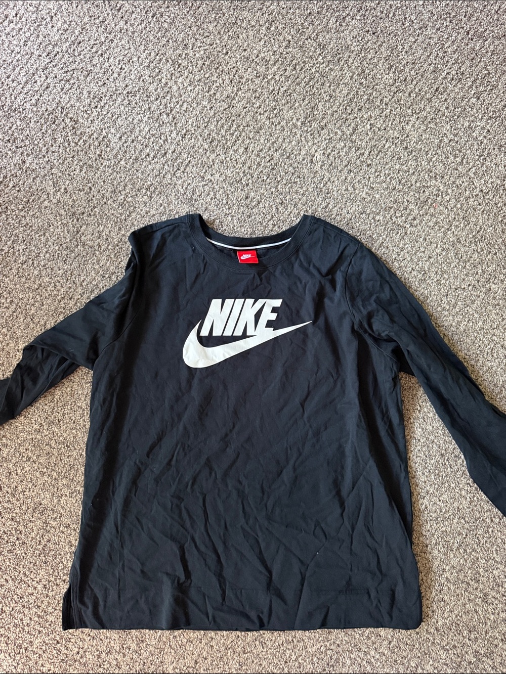 Nike women’s Black Long-Sleeve Logo T-Shirt